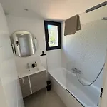Vila Villagassin 380 *