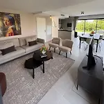 Vila Villagassin 380