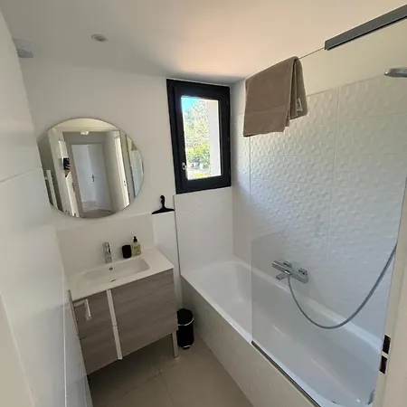 וילה Villagassin 380 *